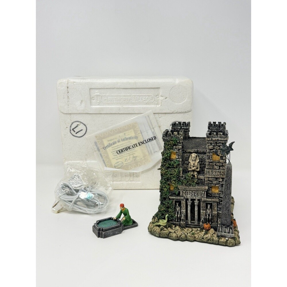 Hawthorne Village Universal Monsters Mummys Museum Collectible Building Box COA